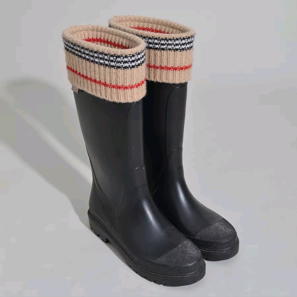 AUTHENTIC Burberry Rain Boots